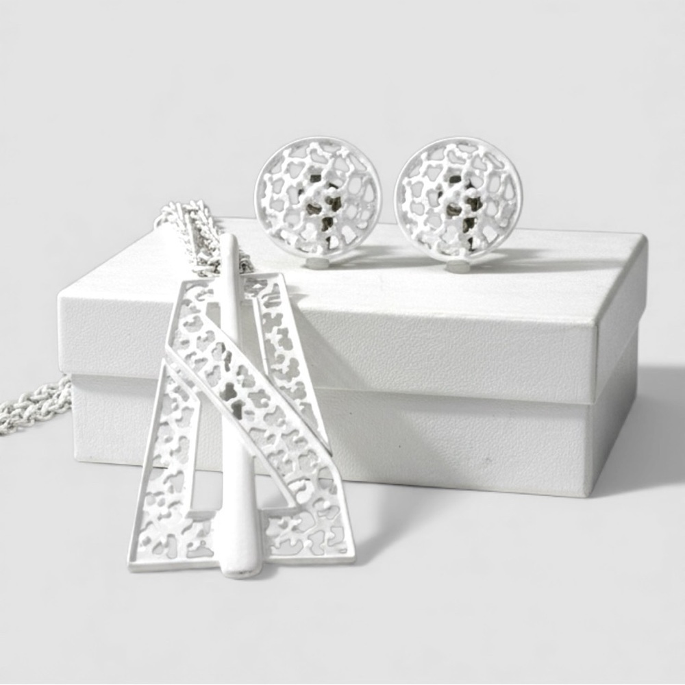Vintage Crown Trifari White Enamel Modernist Necklace and Earrings Set
